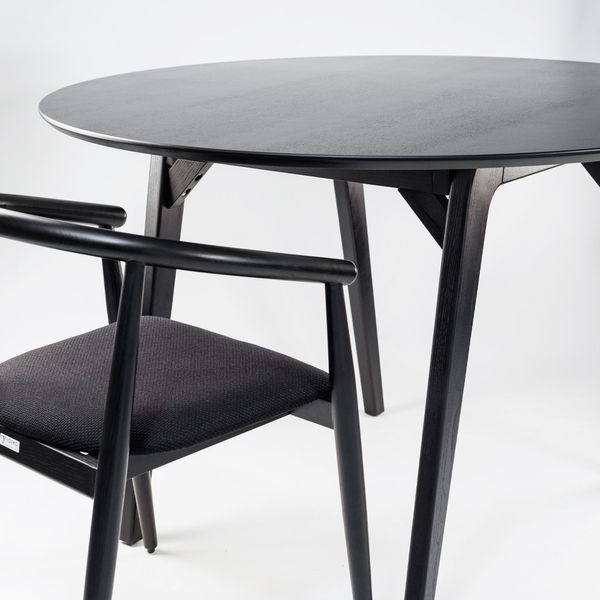 Стіл LOVKO Floki d-120 чорний  фото - Купити Столи LOVKO в епіцентрі меблів GerborDesign.com.ua